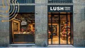 Lush ha spento i social e rafforzato i suoi canali: un esempio utile, ma da non copiare. Ogni brand deve trovare la propria via.