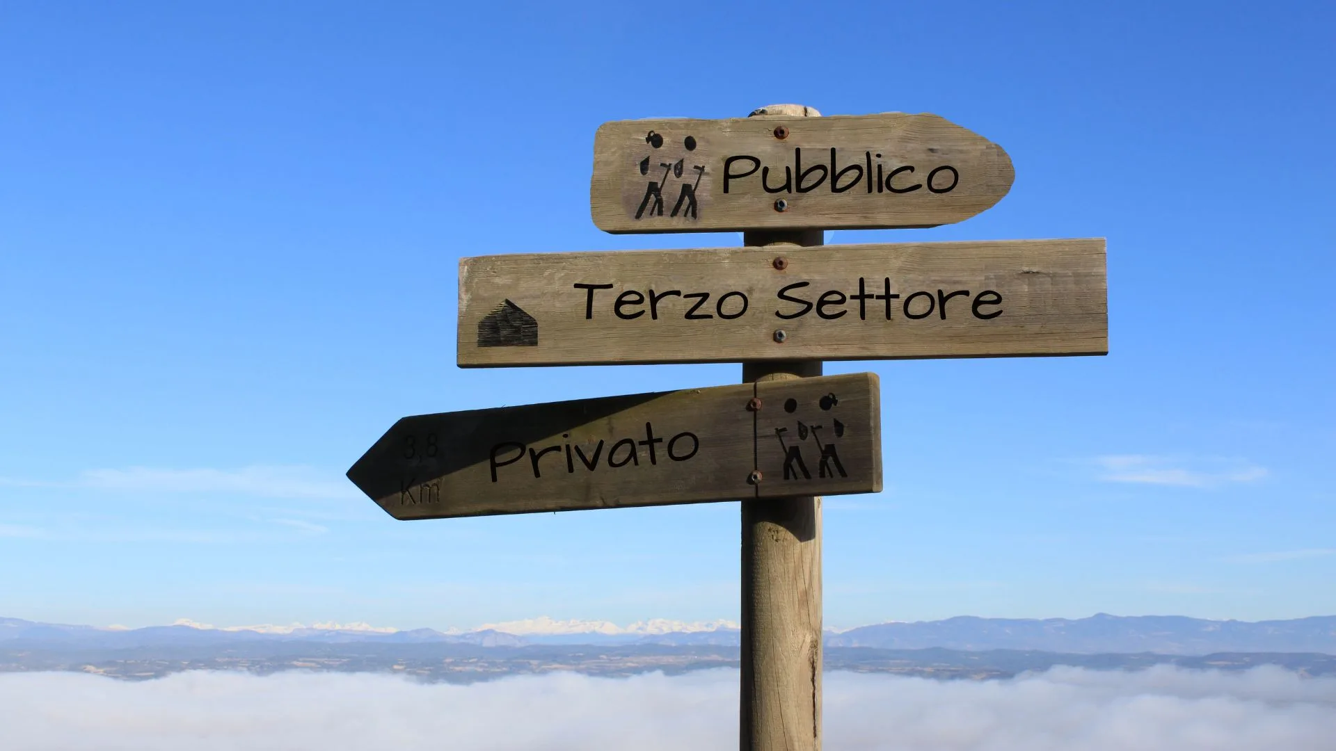 Il Terzo Settore non è l'Antistato. Scopri con noi perché l'adesione al RUNTS è una via per accedere a fondi, bandi e per costruire ETS credibili e trasparenti.